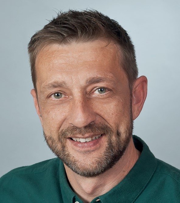Ihr Ansprechpartner Alexander Popp im Bereich Bodensysteme