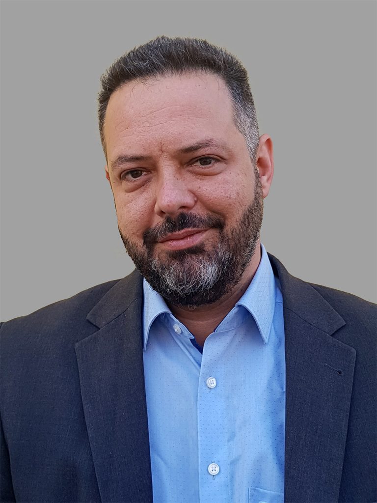 Ihr Ansprechpartner Nico Esposito im Bereich Bodensysteme